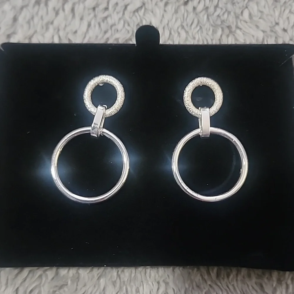 Avon Rising Star Circle Link Giftset - Picture 2 of 4